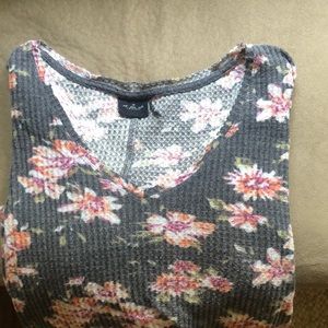 Long sleeve floral thermal top
